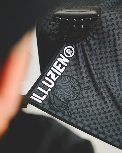 Illuzien Black Ski Mask PRO Cape
