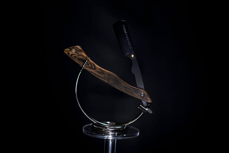 THE BRAIDING BARBER The Gentle Wood Razor Holder